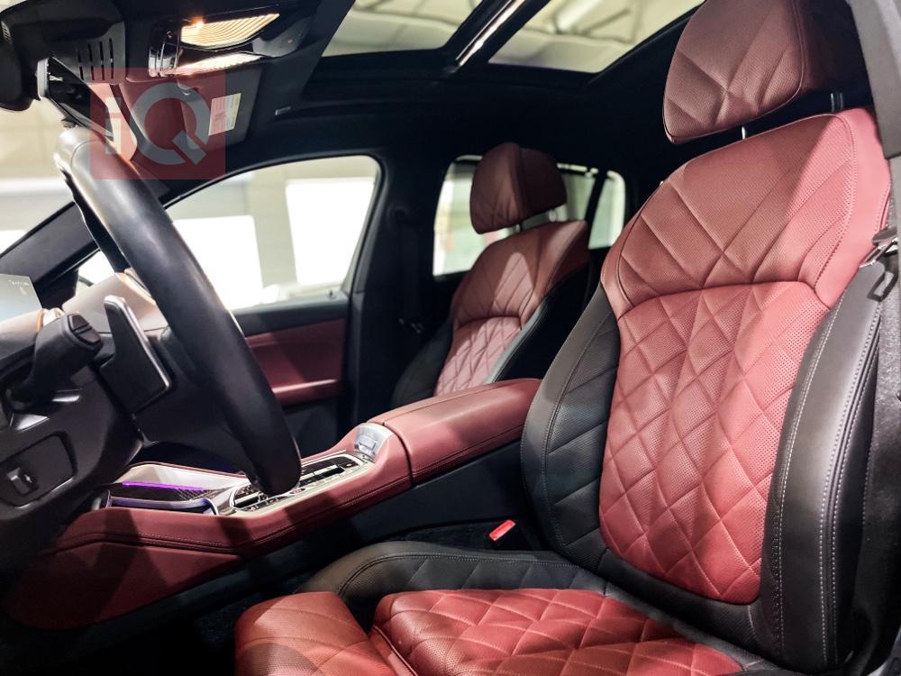 بی ئێم دەبڵیو X6